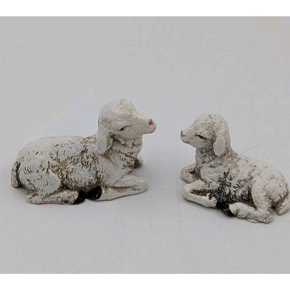 Roman Joseph’s Studio Sheep 2Pc Nativity Set 33015 Laying Lambs Figurines 2012